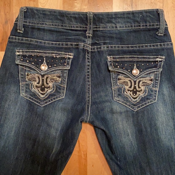 Liuce’s Jeans - Picture 5 of 8